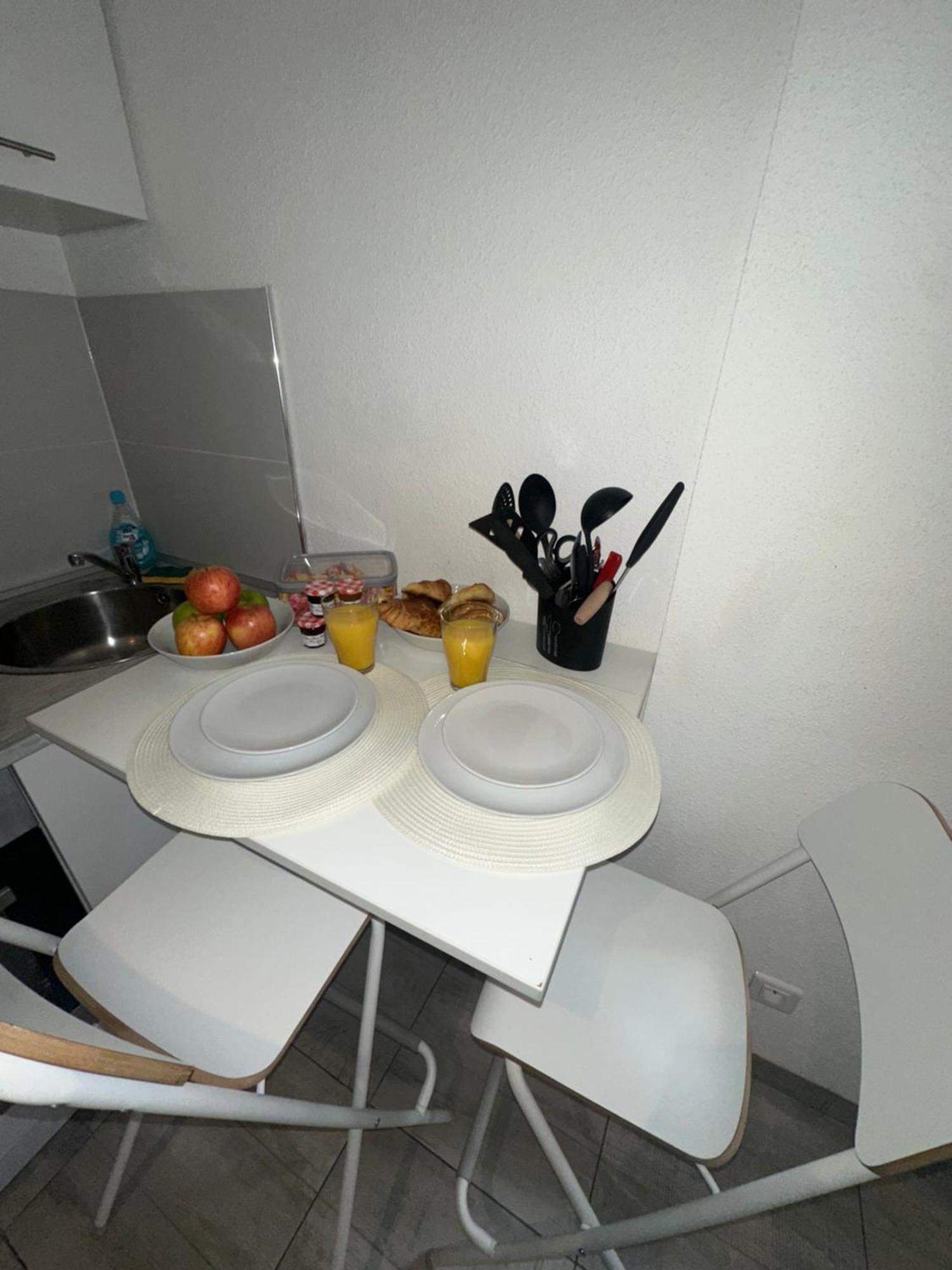 # Le 6 # Joli Petit Studio ! Centre Ville Au Calme Мюлуз Екстериор снимка