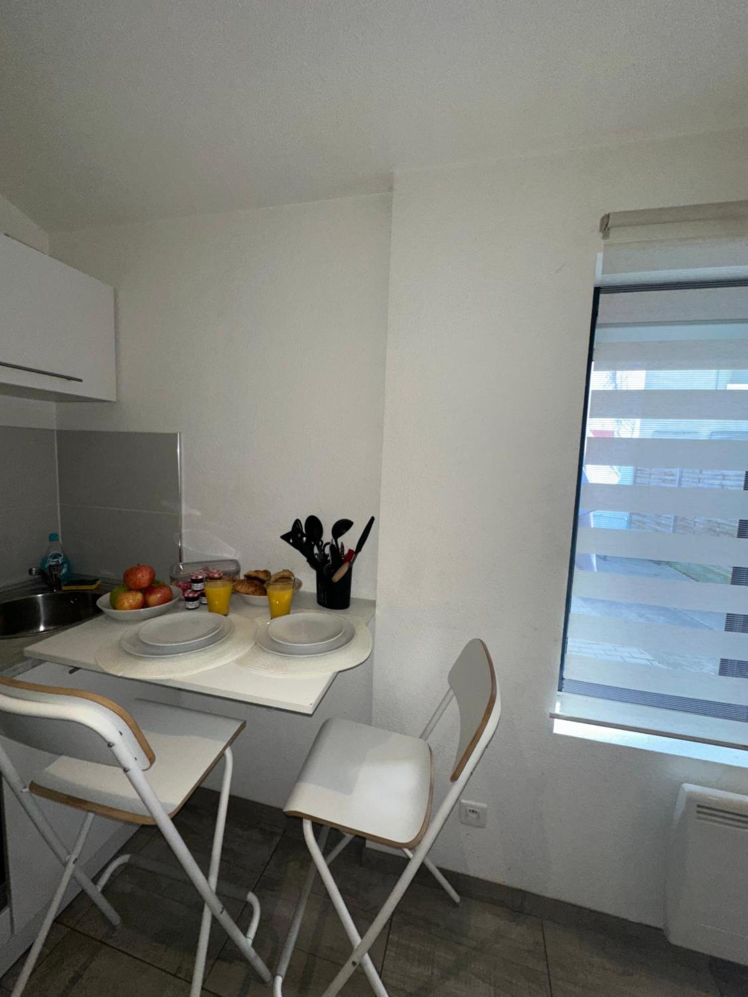 # Le 6 # Joli Petit Studio ! Centre Ville Au Calme Мюлуз Екстериор снимка